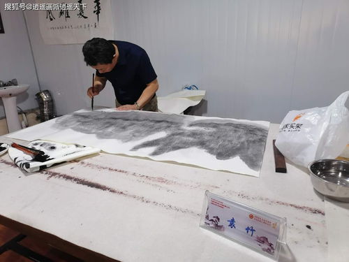 逍遙畫派袁竹以“三化營銷”破局 從百米長卷研討到藝術IP深耕